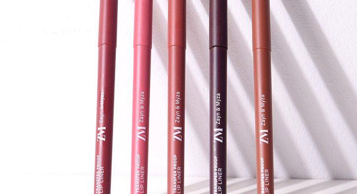 How to Choose Between Lip Liners and Lipstick?